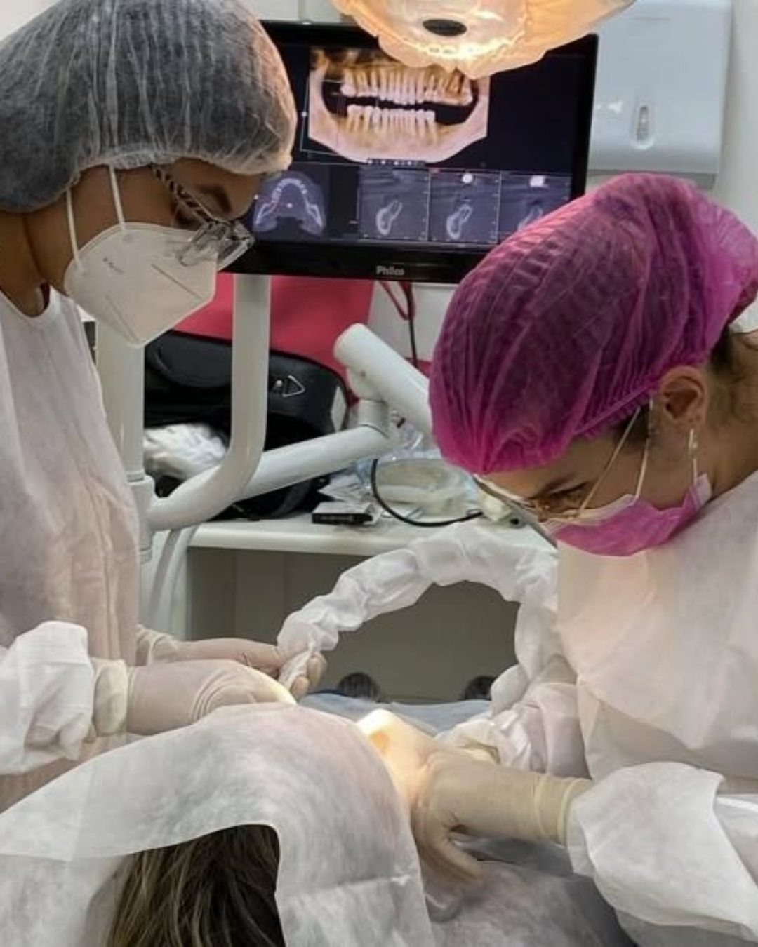 Dra. Adriana M. Gomes Ferrer - Foto 4